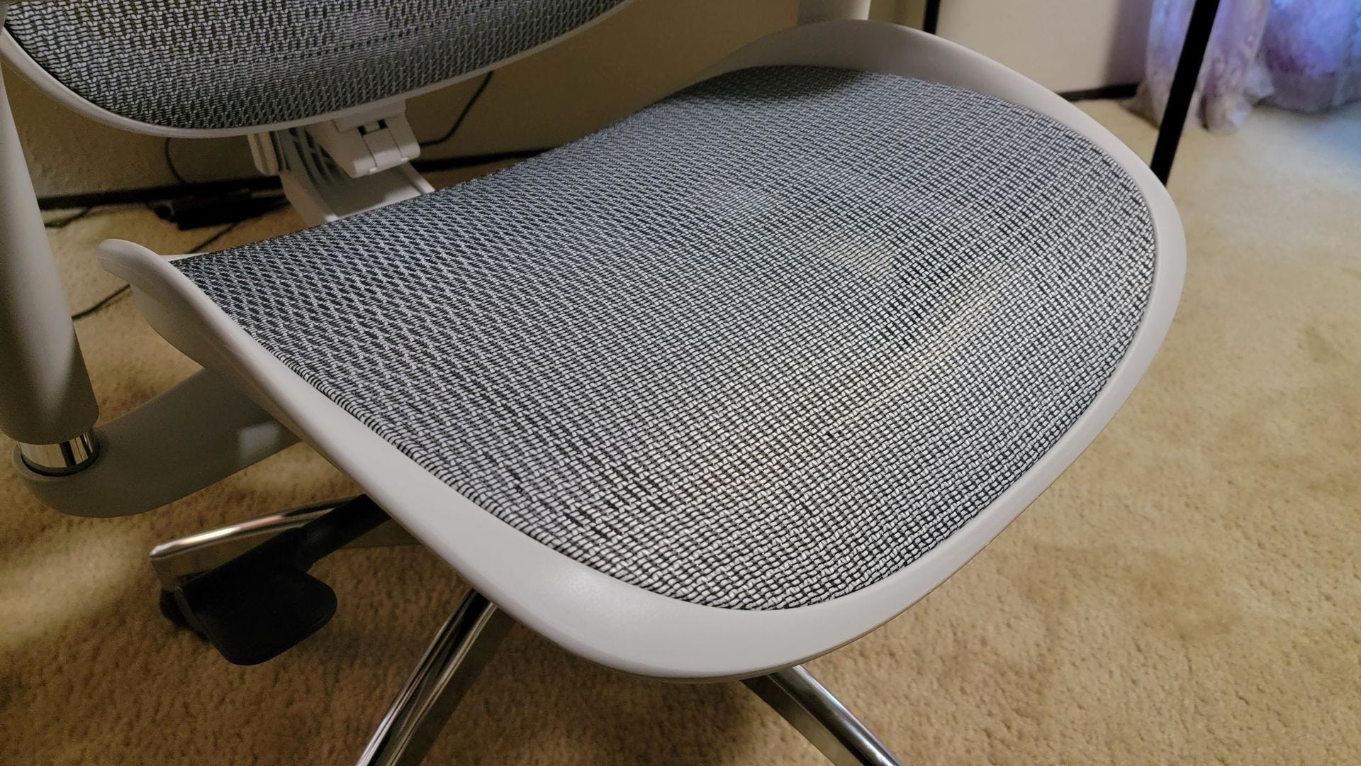 SIHOO Doro-C300 Ergonomic Chair mesh seat