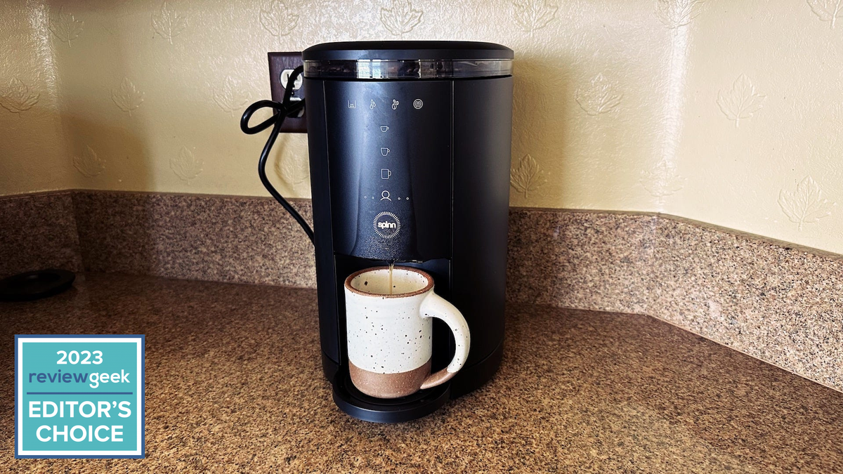 A picture of Spinn Pro from the front showing its brewing spout